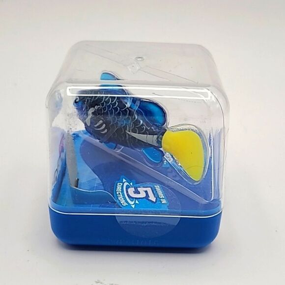 Zuru NAVY Robo Fish, Color Changing, Water Activated Swim in 5 Directions,NWOT - Picture 2 of 5